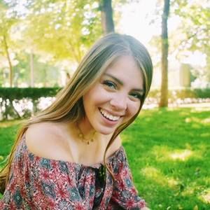 Meet your Posher, Annissa